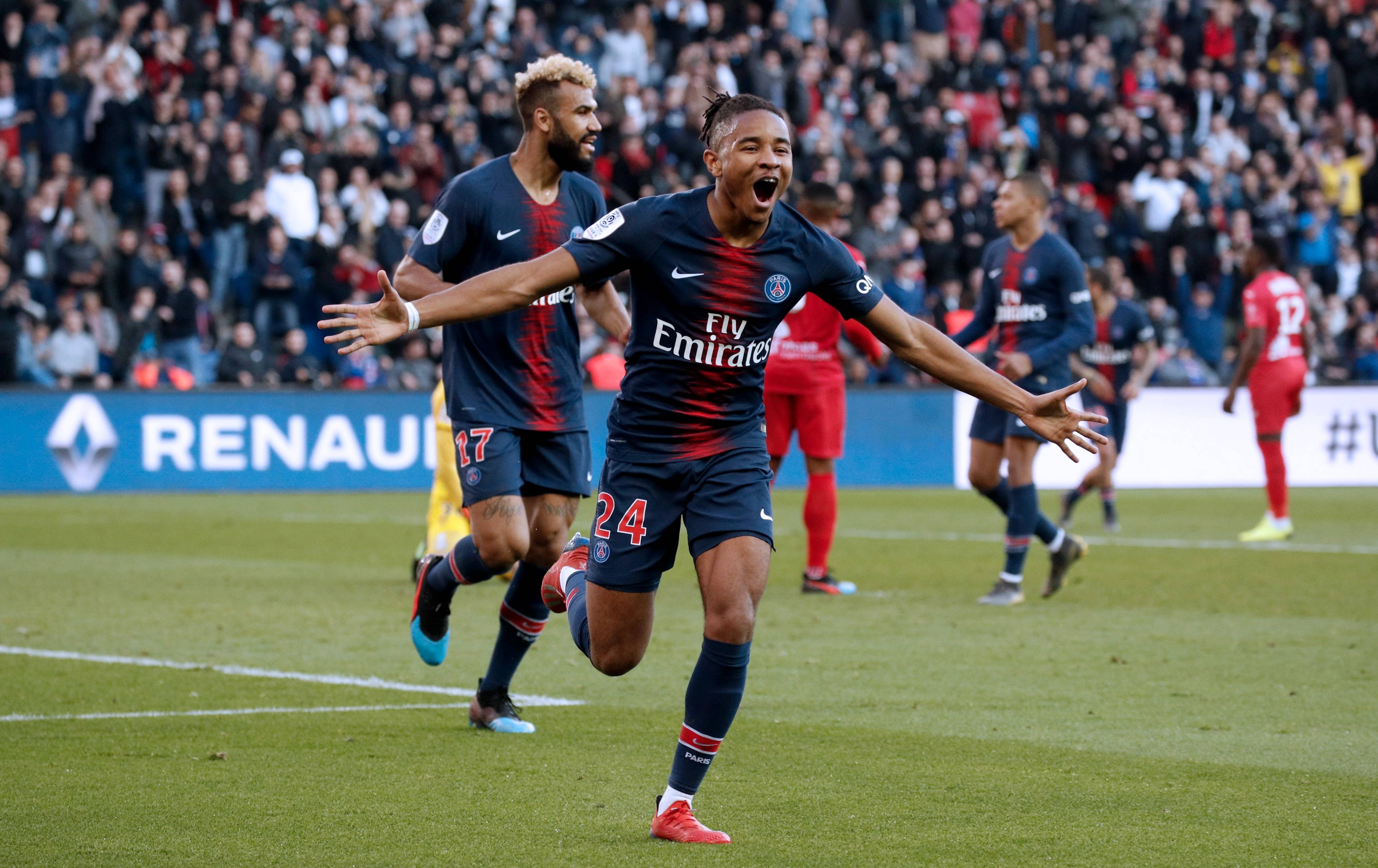 巴黎圣日耳曼教练压力巨大!,西亚卡姆遭遇十五持续失利气势如虹延续 巴黎圣日耳曼教练压力巨大!,西亚卡姆遭遇十五持续失利气势如虹延续